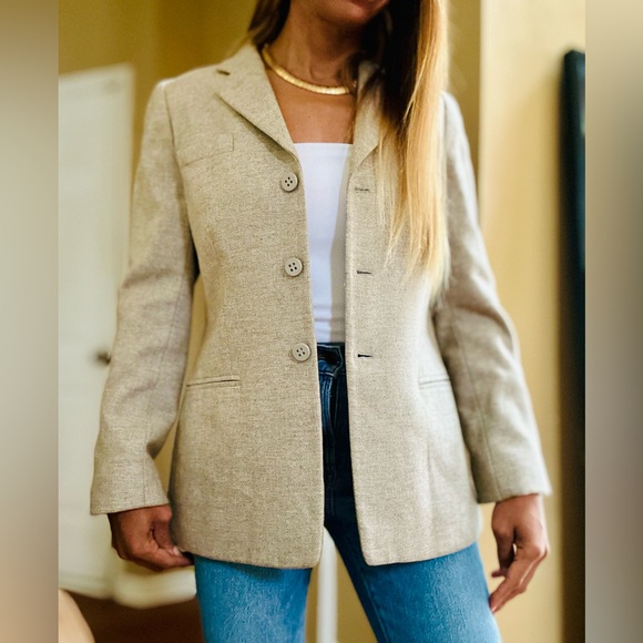 Armani Collezioni Women’s Cashmere Blazer - Picture 1 of 9